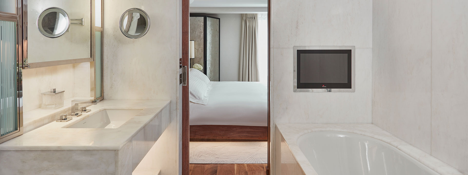 The Connaught COntemporary Superior Room Bathroom View onto Bedroom 